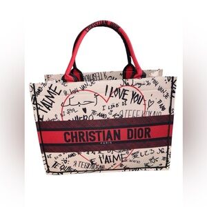 🔥 SALE $150 Fashion Lux Red and Black Graffiti Tote
